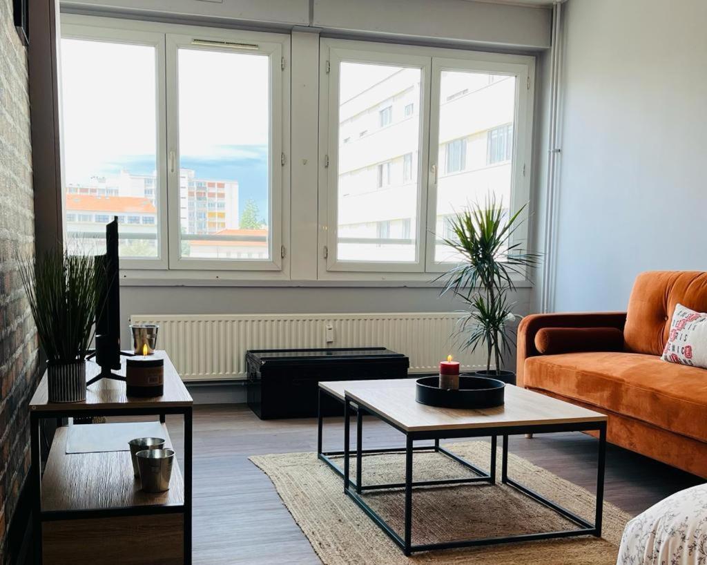 Espace 500 - Cosy, Wifi & Vue Sur La Ville Saint-Etienne  Luaran gambar