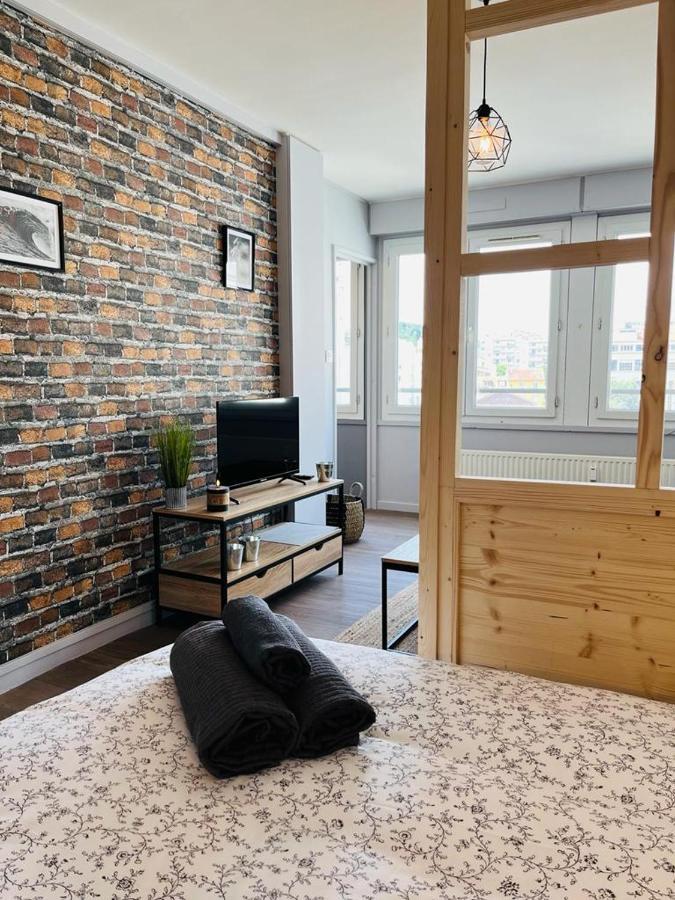 Espace 500 - Cosy, Wifi & Vue Sur La Ville Saint-Etienne  Luaran gambar